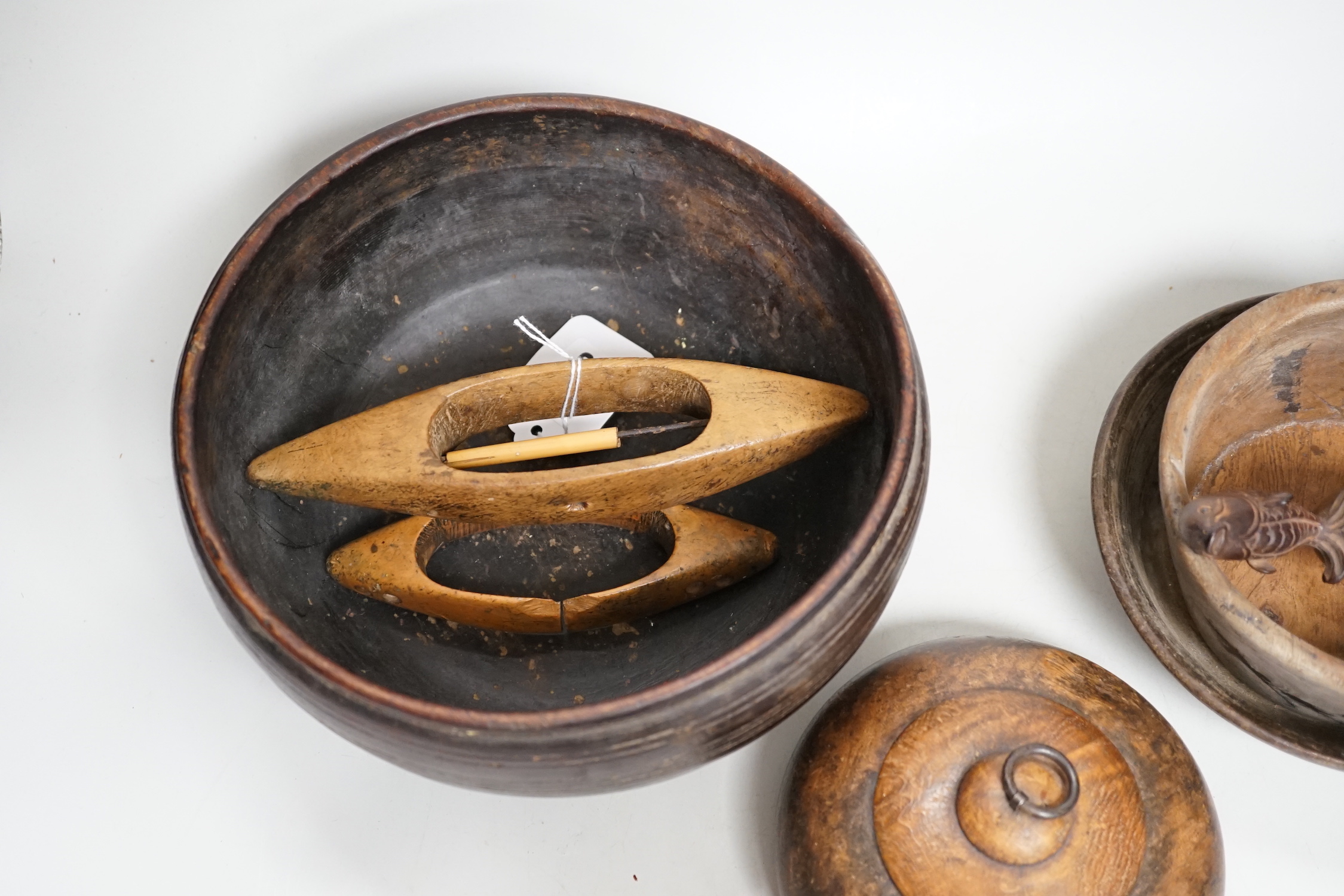 A group of treen, including chip-carved love token, 35cm (9)